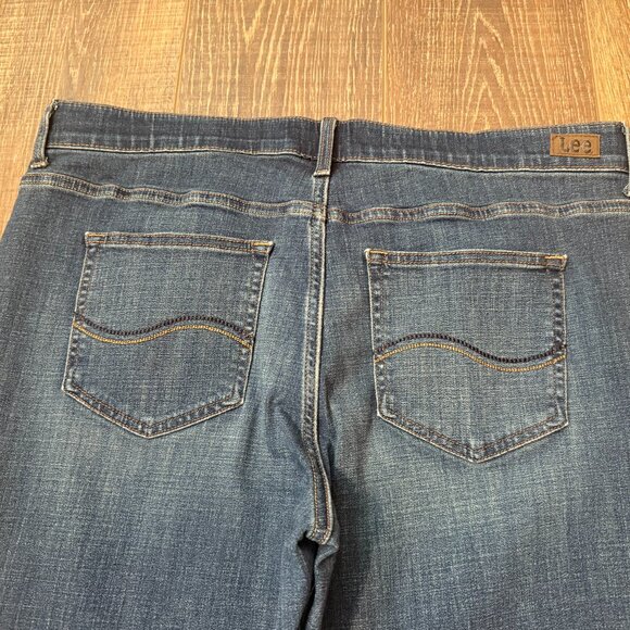 Lee Mid Rise Bootcut Jeans – Size 18S - Picture 7 of 14